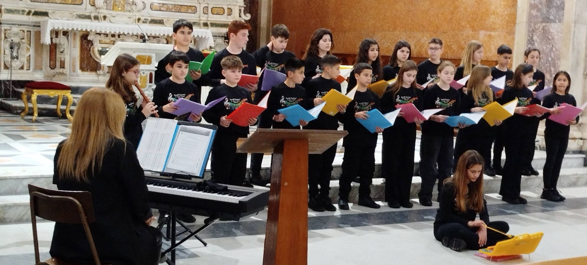 Χορωδία Ιωάννειου 1ου Δημοτικού Σχολείου Ξυλοκάστρου: Δυναμική έναρξη στο 1ο Φεστιβάλ «Ελλάδα – Μεγάλη Ελλάδα» στο Catanzaro